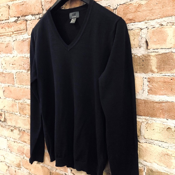 H&M Men's Black Silk Cotton Fine Knit V-Neck Sweater Small - Picture 4 of 11